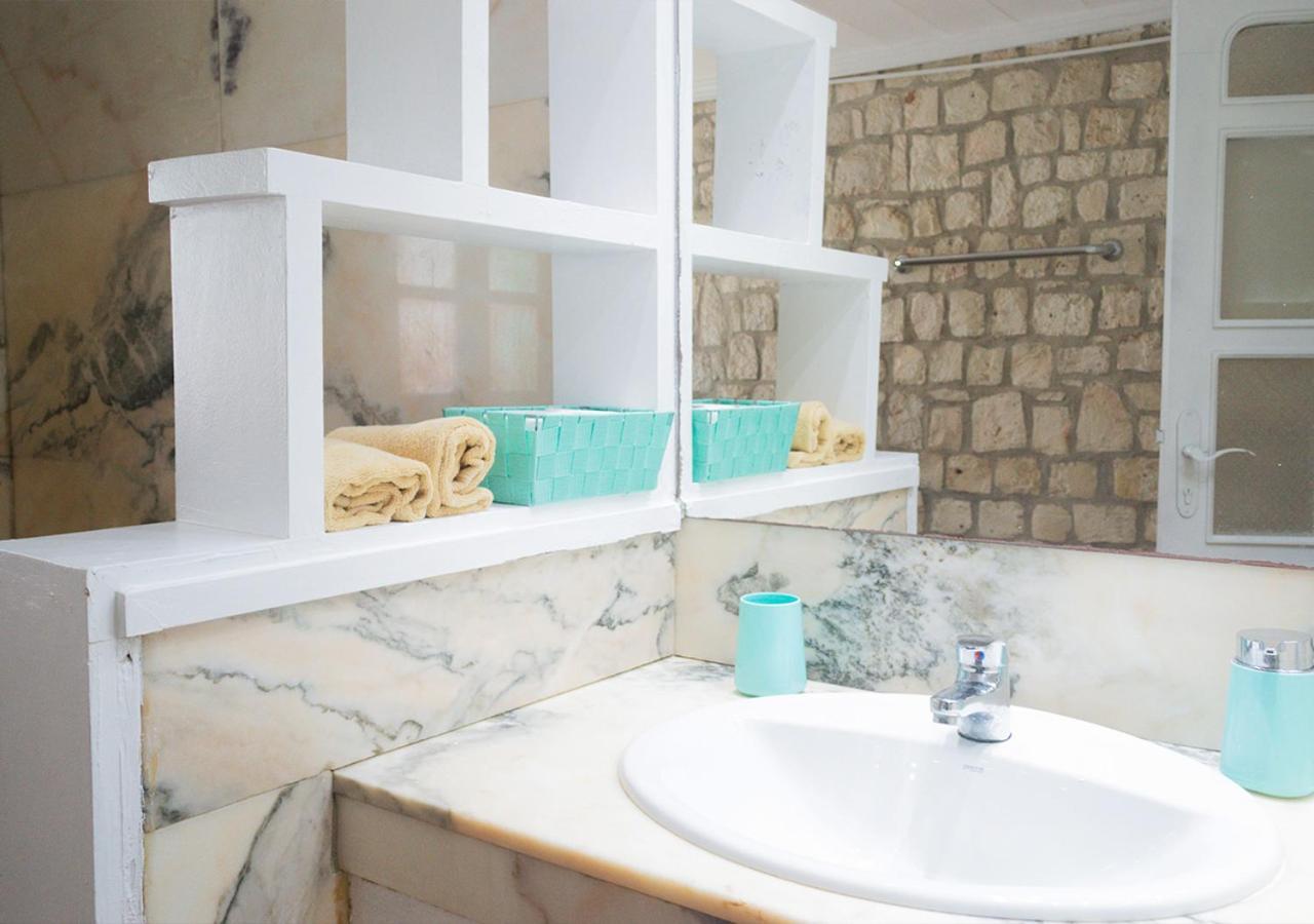 Vista Mar - Seafront Holiday Apartments Santa Maria Bagian luar foto