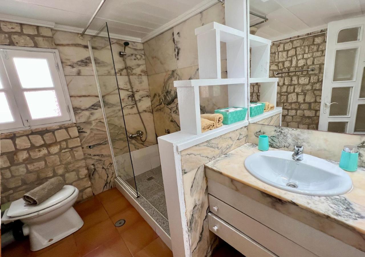 Vista Mar - Seafront Holiday Apartments Santa Maria Bagian luar foto