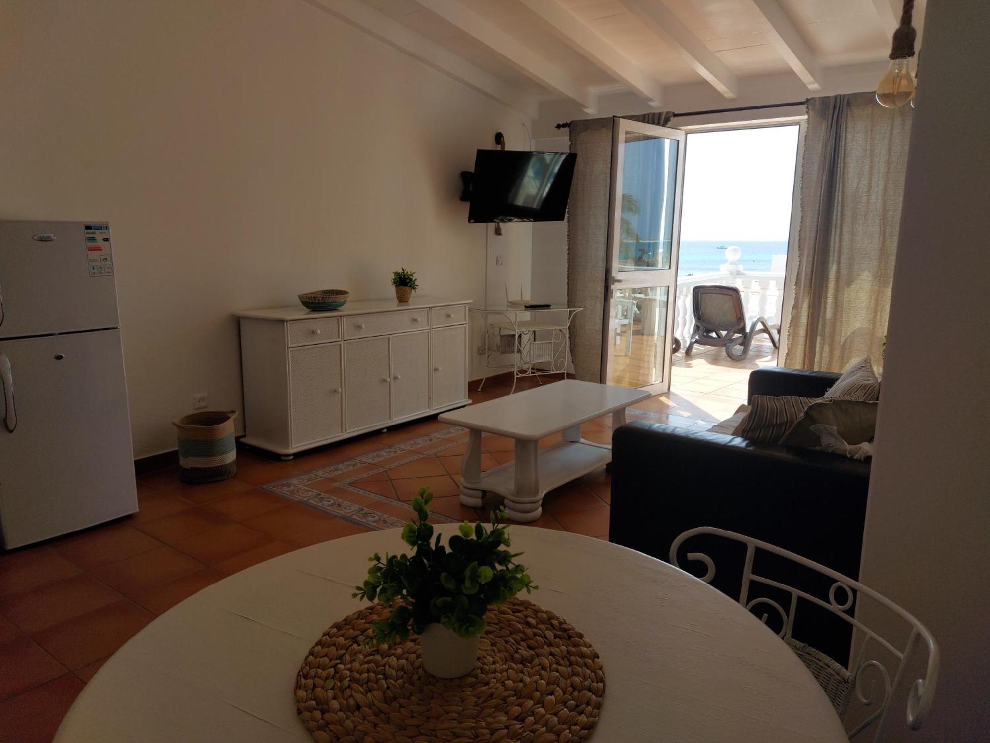 Vista Mar - Seafront Holiday Apartments Santa Maria Bagian luar foto