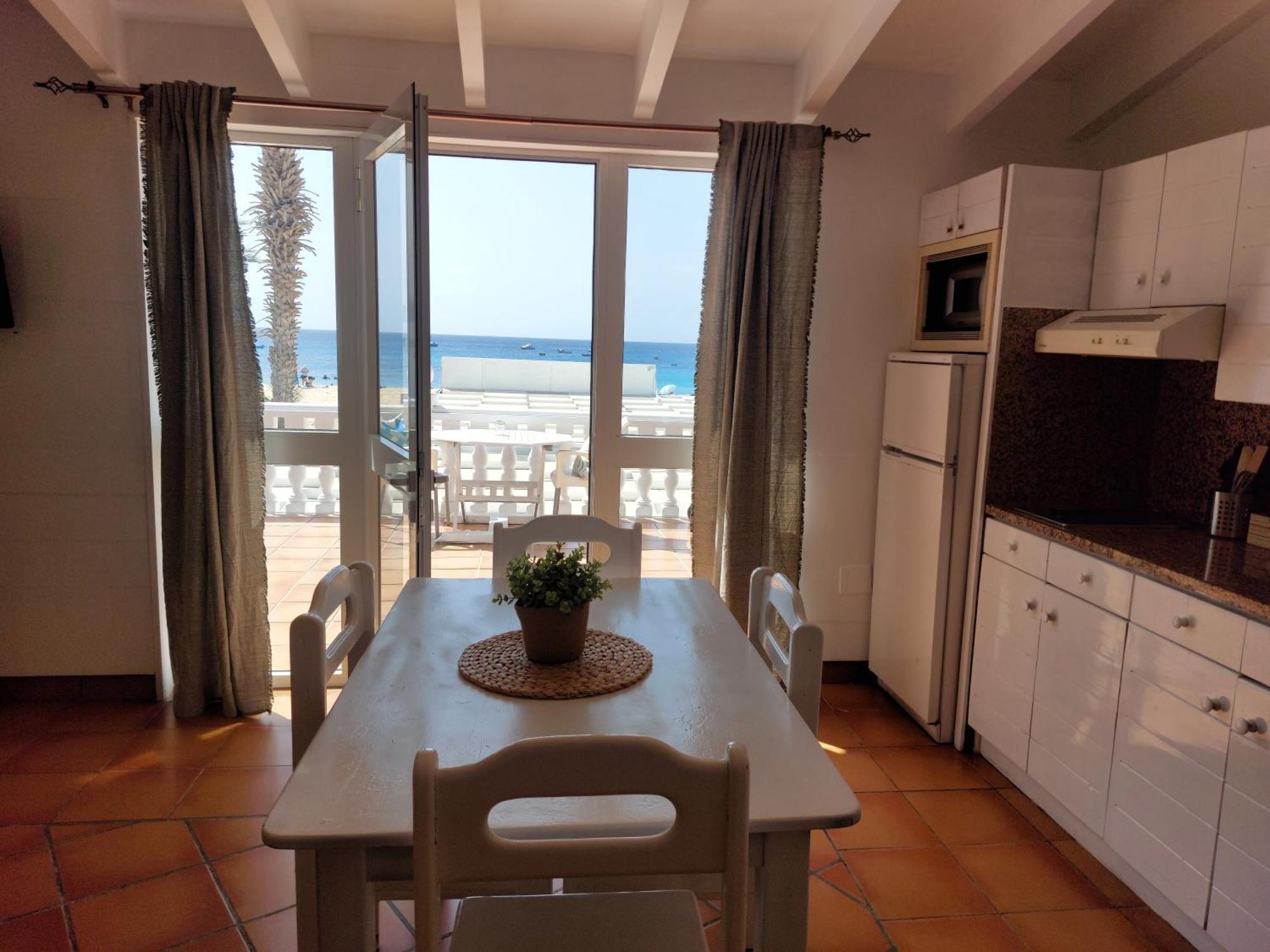 Vista Mar - Seafront Holiday Apartments Santa Maria Bagian luar foto